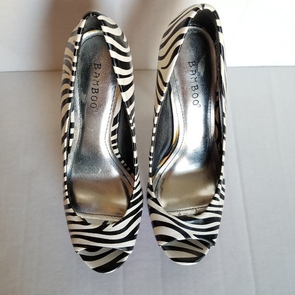 Bamboo zebra print 5" Platform Stilettos - Picture 11 of 15